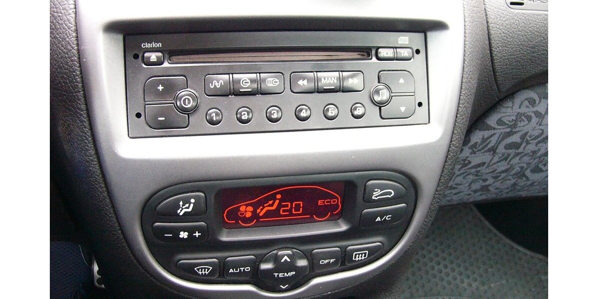 Peugeot 206 cc Cabrio Quiksilver Klimaautomatik Tüv 1/24 168.000 km 1.900 &euro; Ratingen 40885