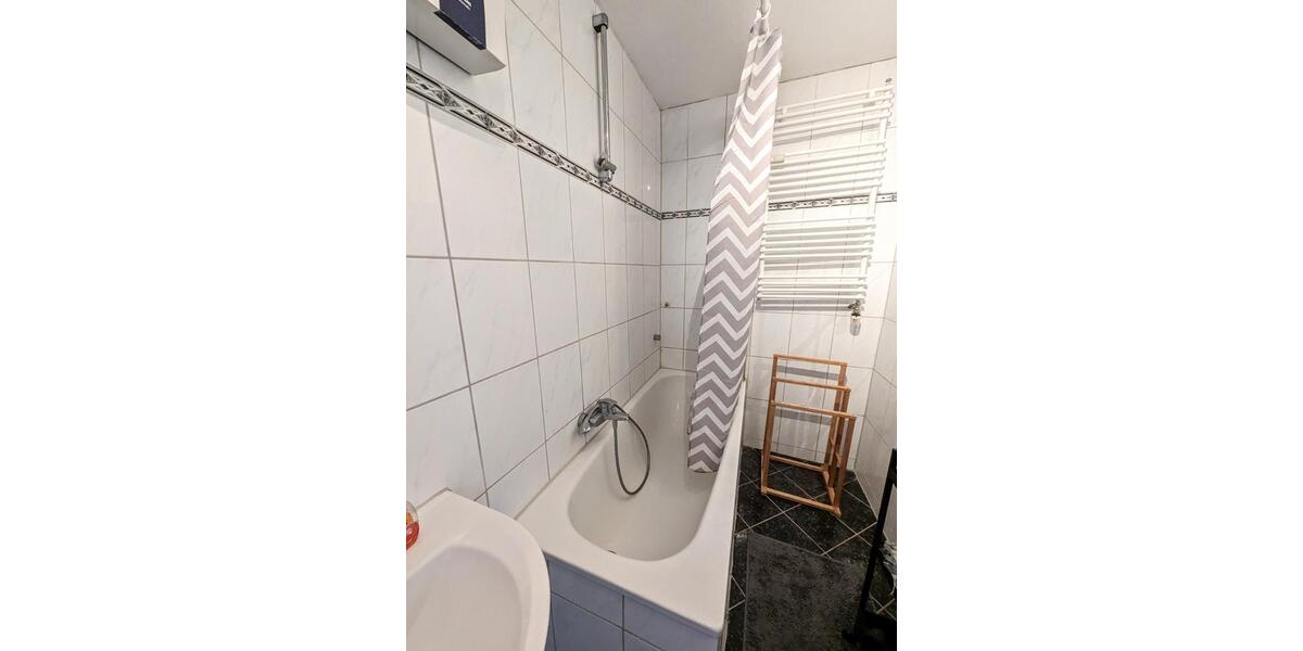 Etagenwohnung Düsseldorf Stadtbezirk 2 - 1 Zimmer, 43 m&sup2;, 799&euro; | Angebot:25794751