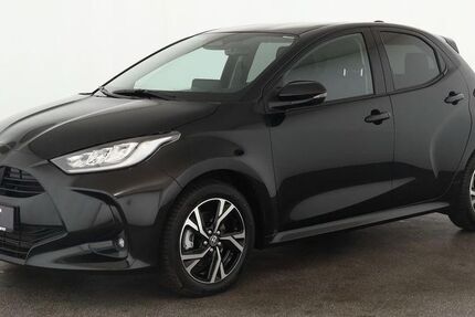 Toyota Yaris 14.700 km 22.484 &euro; Neuss 41460