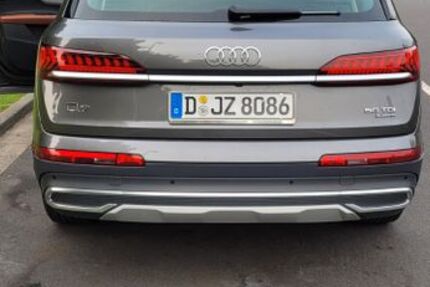 Audi Q7 90.000 km 46.499 &euro; Düsseldorf 40468
