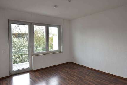 Wohnung Krefeld Krefeld-Mitte - 3 Zimmer, 84 m&sup2;, 980&euro; | Angebot:21185523