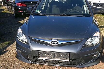 Hyundai i30 152.800 km 2.700 &euro; Grevenbroich 41516