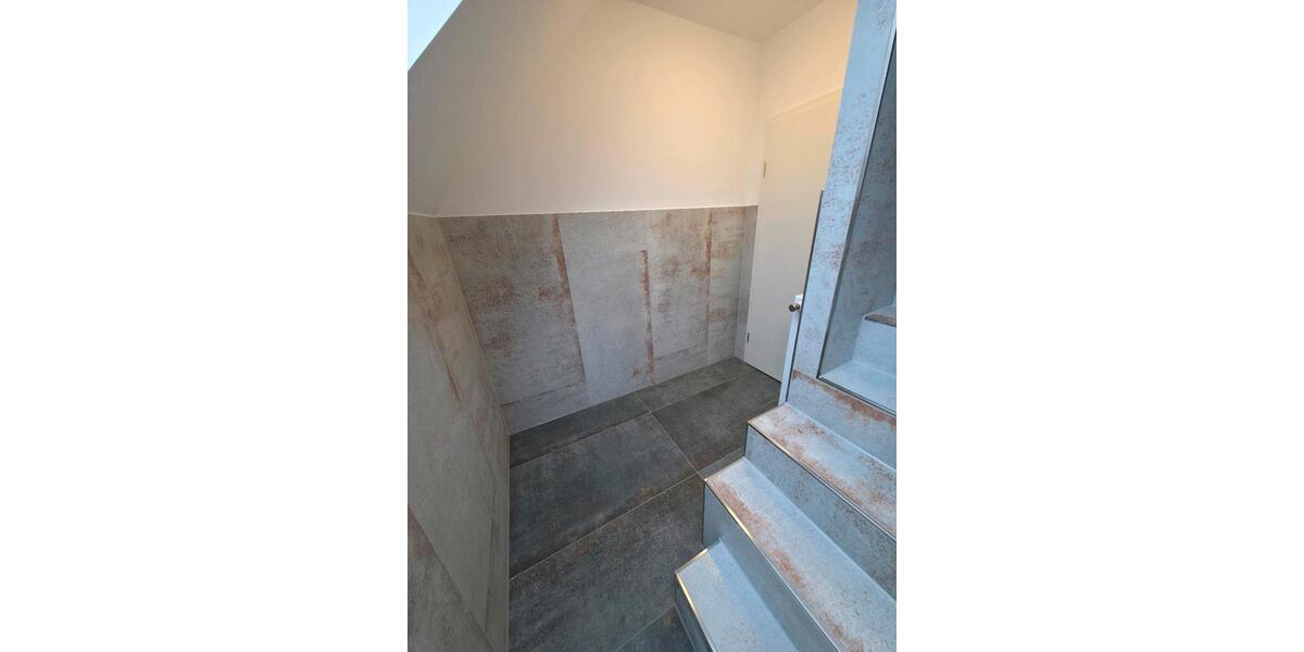 Dachgeschoßwohnung Kaarst - 1 Zimmer, 45 m&sup2;, 750&euro; | Angebot:27547044
