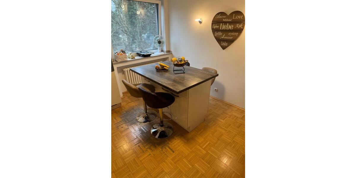 Etagenwohnung Gelsenkirchen - 3 Zimmer, 98 m&sup2;, 760&euro; | Angebot:25625252