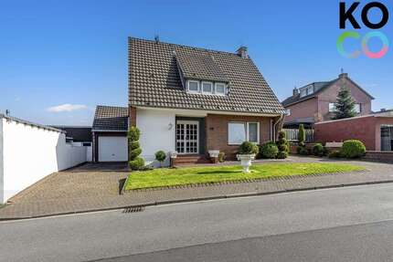 Haus Dormagen Broich - 12 Zimmer, 359 m&sup2;, 749.000&euro; | Angebot:26048478