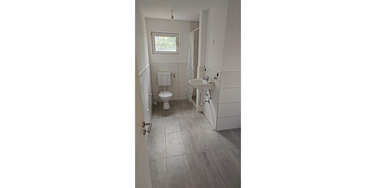 Einfamilienhaus Langenfeld (Rheinland) - 5 Zimmer, 106 m&sup2;, 1.820&euro; | Angebot:26397481