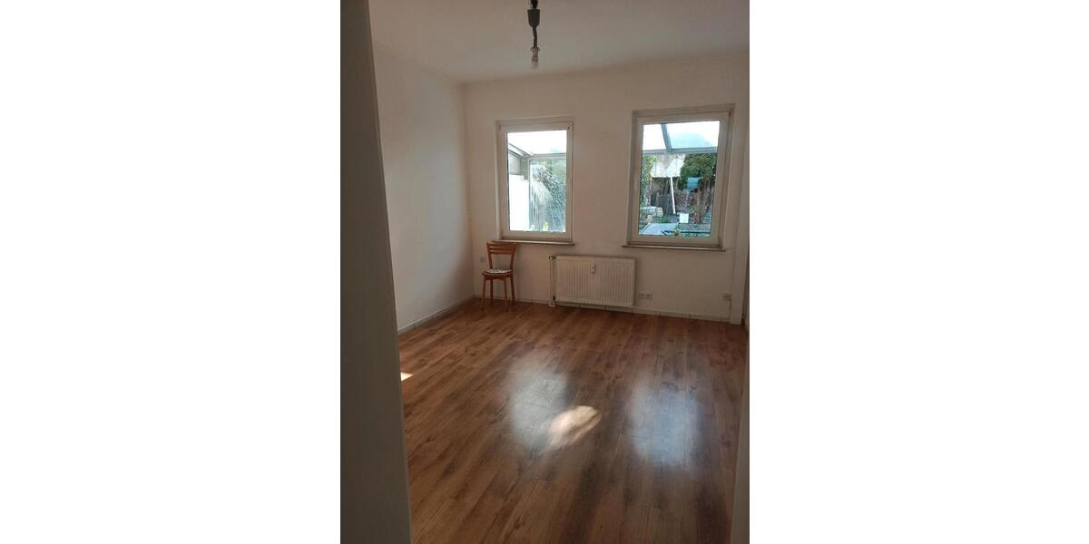 Erdgeschoßwohnung Krefeld Cracau - 2 Zimmer, 45 m&sup2;, 700&euro; | Angebot:25789887
