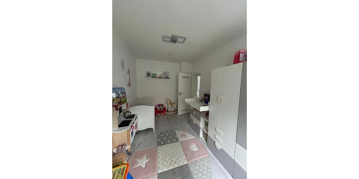 Etagenwohnung Duisburg Mittelmeiderich - 3.5 Zimmer, 65 m&sup2;, 120.000&euro; | Angebot:26585396