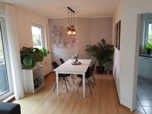 Einfamilienhaus Langenfeld - 9 Zimmer, 205 m&sup2;, 780.000&euro; | Angebot:27524929