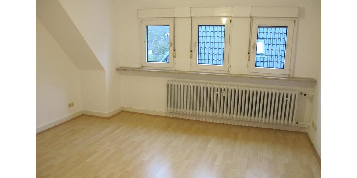 Dachgeschoßwohnung Gelsenkirchen - 3.5 Zimmer, 89 m&sup2;, 801&euro; | Angebot:25309686