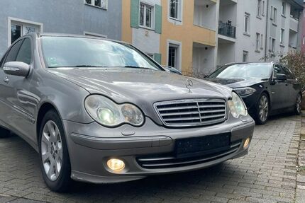 Mercedes-Benz C 270 284.709 km 2.350 &euro; Velbert 42551