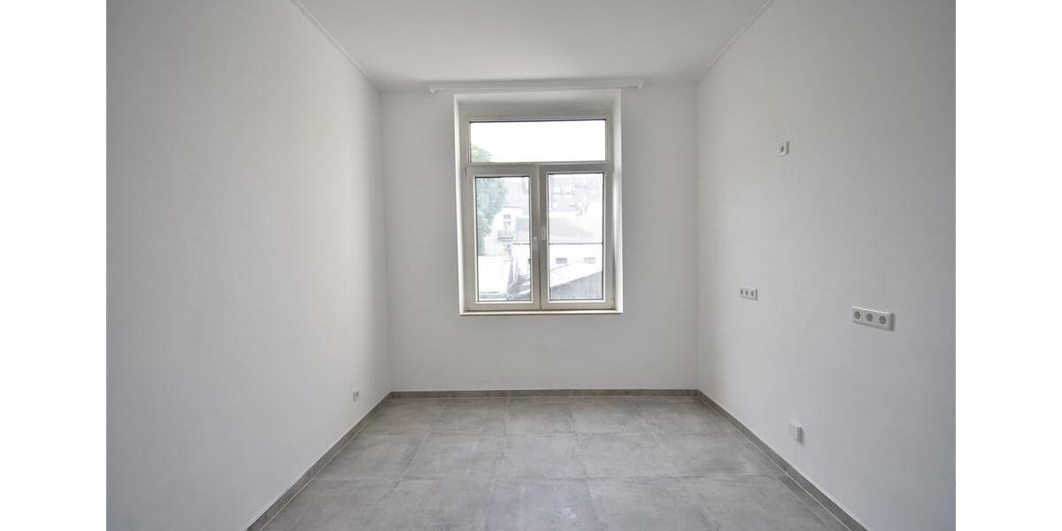 Etagenwohnung Krefeld - 2 Zimmer, 81 m&sup2;, 695&euro; | Angebot:21845411