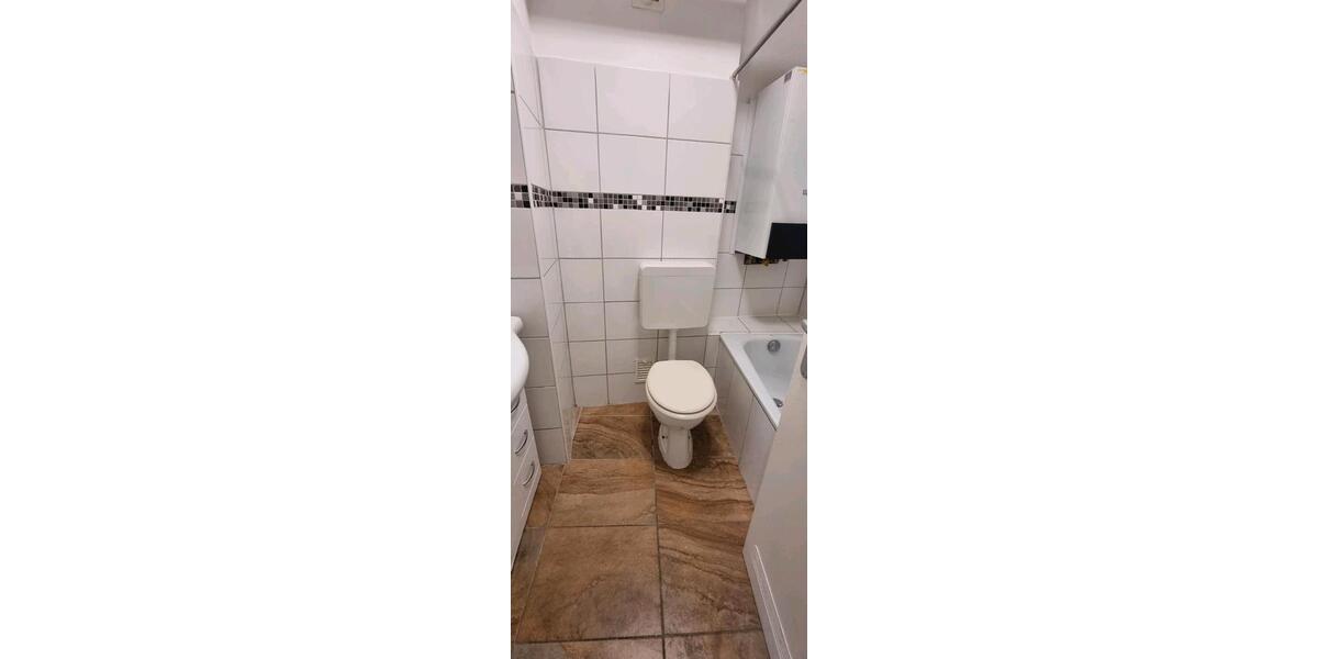 Etagenwohnung Duisburg Duisburg-Mitte - 3.5 Zimmer, 80 m&sup2;, 600&euro; | Angebot:25830179