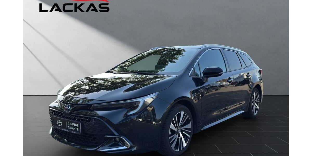 Toyota Corolla 24.490 km 27.450 &euro; Duisburg 47055