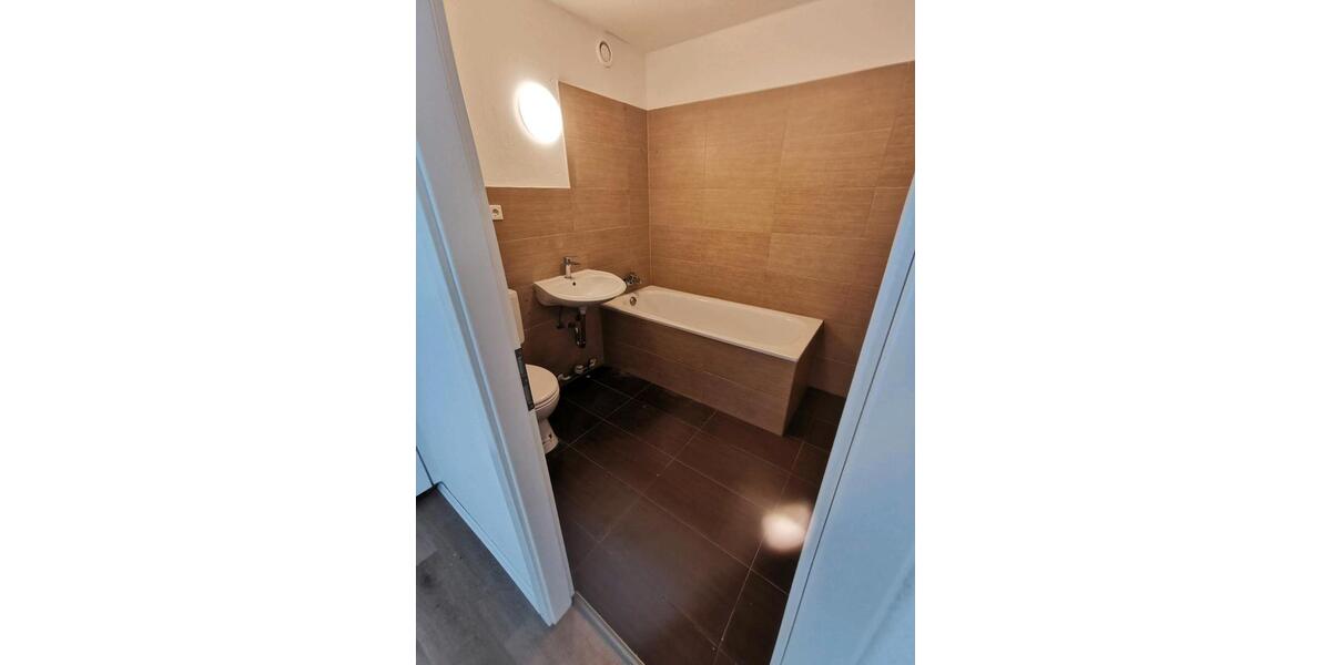 Etagenwohnung Monheim am Rhein - 2 Zimmer, 64 m&sup2;, 173.000&euro; | Angebot:27191522