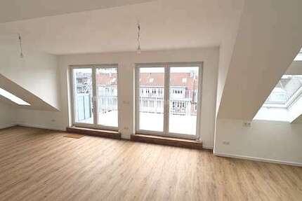 Wohnung Düsseldorf Düsseltal - 2 Zimmer, 77 m&sup2;, 1.490&euro; | Angebot:24442781