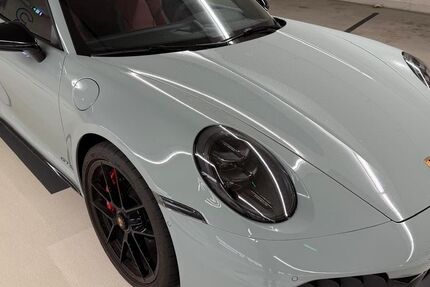 Porsche 992 4.000 km 214.081 &euro; Düsseldorf 40211