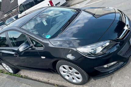 Opel Astra 68.000 km 7.900 &euro; Hilden 40724