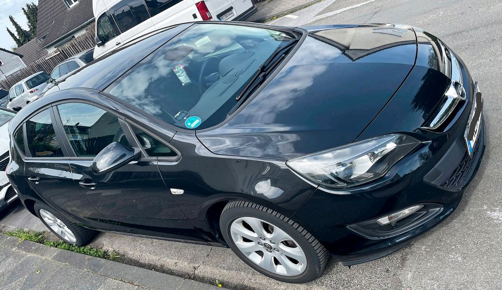 Opel Astra 68.000 km 7.900 &euro; Hilden 40724