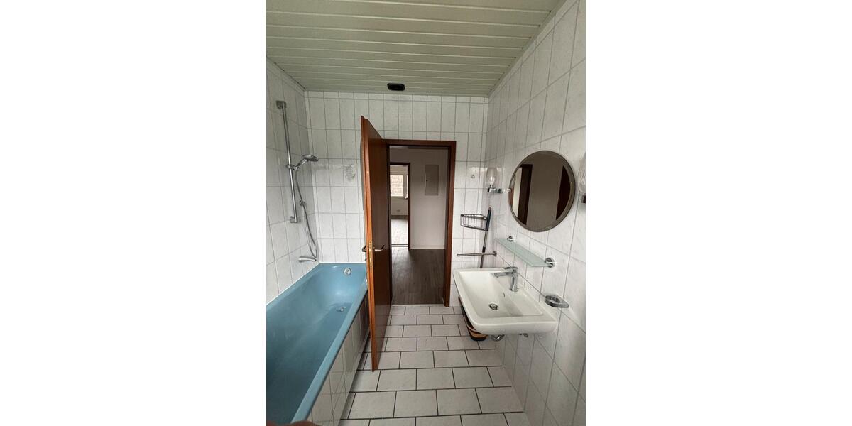 Etagenwohnung Langenfeld (Rheinland) - 3 Zimmer, 66 m&sup2;, 1.100&euro; | Angebot:26031704