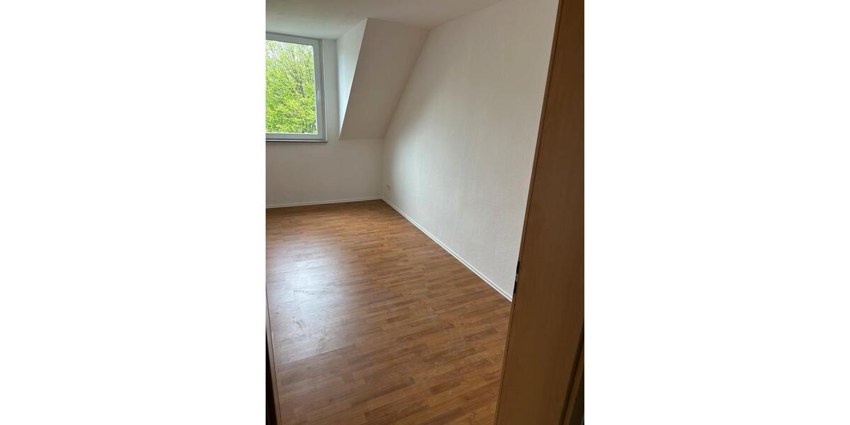 Etagenwohnung Mülheim an der Ruhr Heißen - 3 Zimmer, 90 m&sup2;, 799&euro; | Angebot:26415616