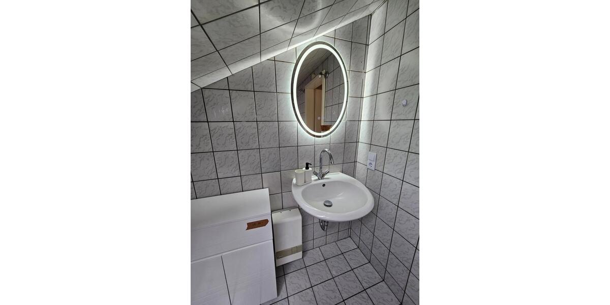 Dachgeschoßwohnung Krefeld Benrad - 2 Zimmer, 54 m&sup2;, 119.000&euro; | Angebot:25869418