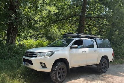 Toyota Hilux 110.000 km 28.500 &euro; Duisburg 47058