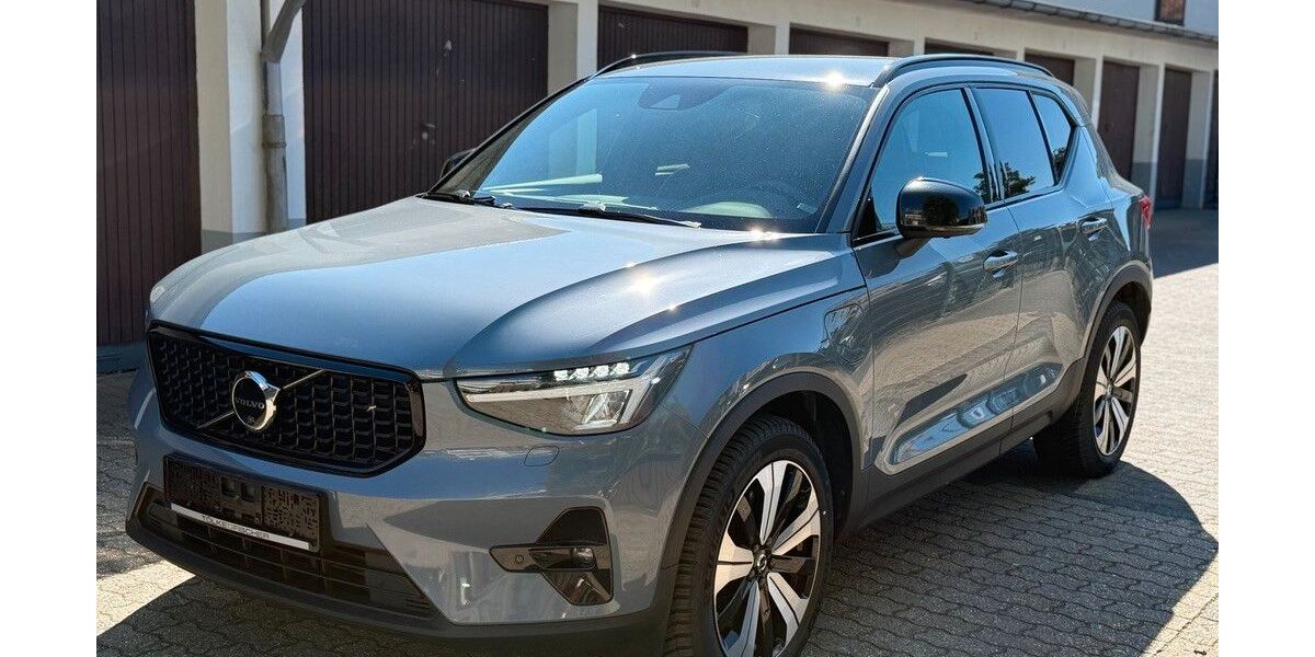 Volvo XC40 100.000 km 25.840 &euro; Düsseldorf 40468