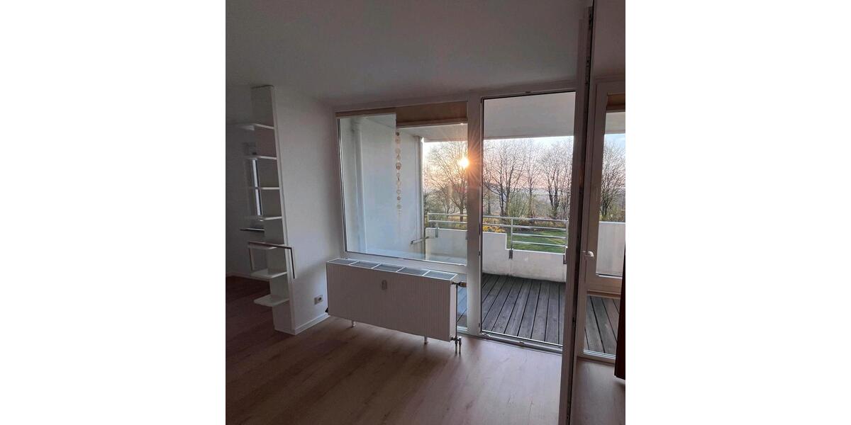 Etagenwohnung Wuppertal Eckbusch - 4 Zimmer, 113 m&sup2;, 1.350&euro; | Angebot:25894284