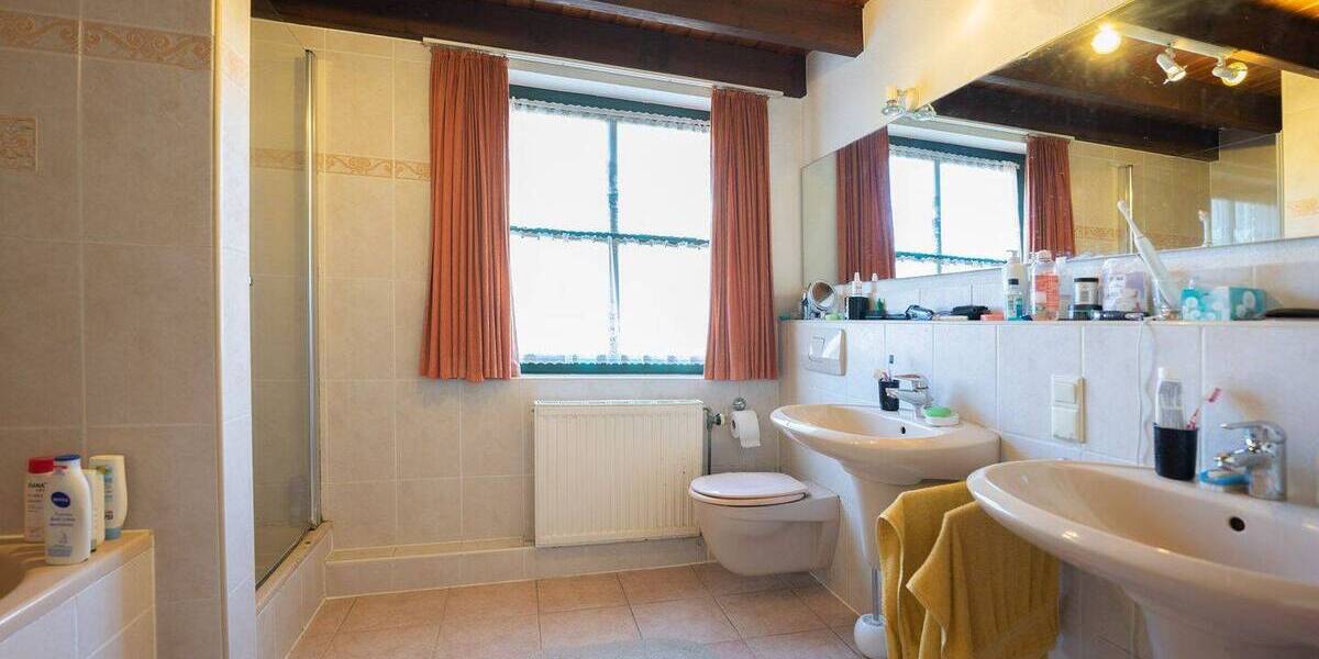 Doppelhaushälfte Krefeld Fischeln - 4 Zimmer, 120 m&sup2;, 349.000&euro; | Angebot:25695253