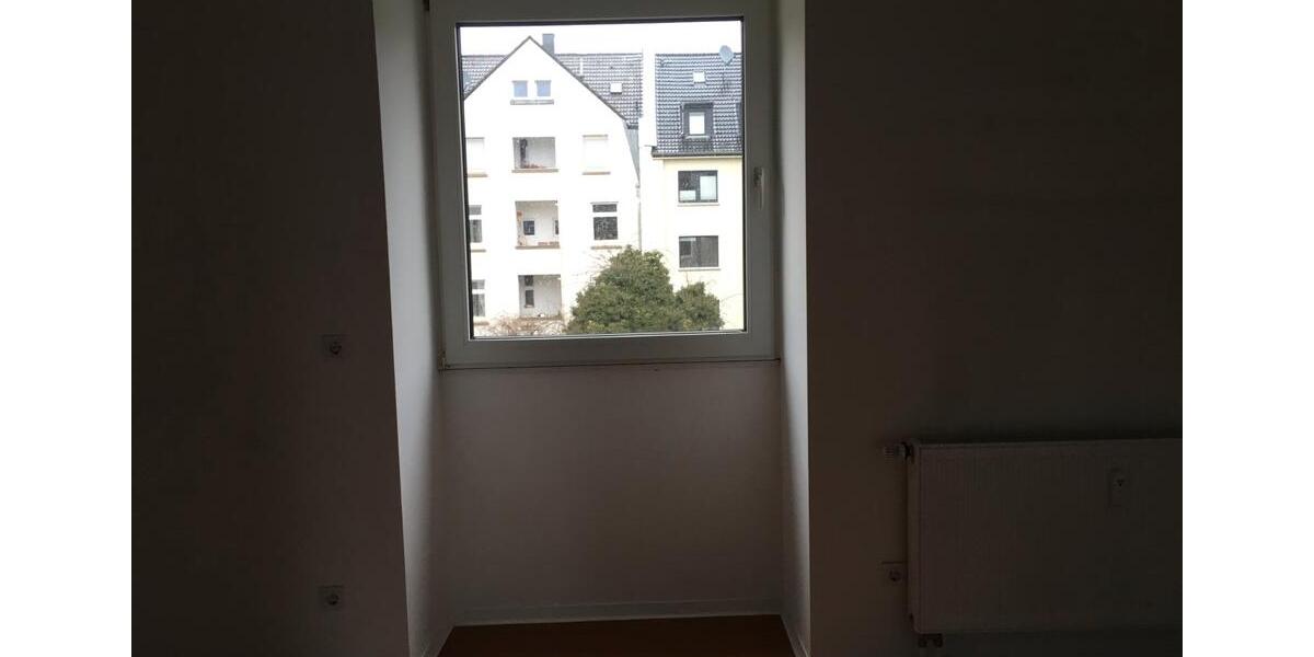 Dachgeschoßwohnung Essen Huttrop - 2 Zimmer, 59 m&sup2;, 495&euro; | Angebot:27535180