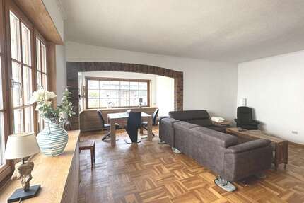 Haus Krefeld Bockum - 5 Zimmer, 160 m&sup2;, 425.000&euro; | Angebot:24755234