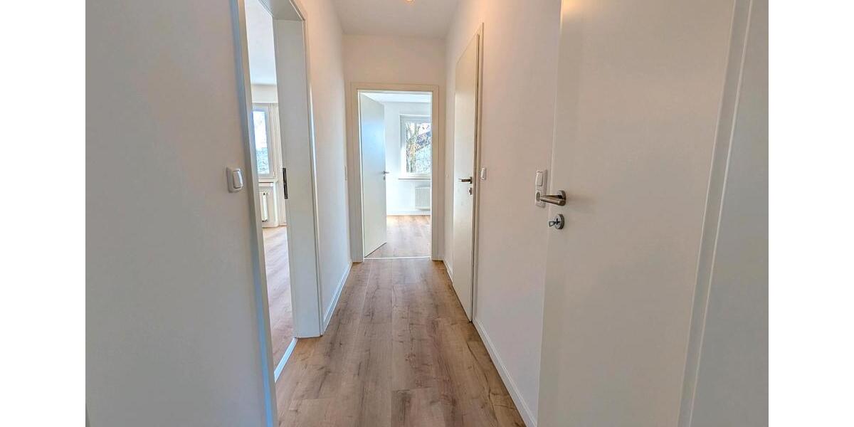 Etagenwohnung Oberhausen Osterfeld - 3 Zimmer, 70 m&sup2;, 980&euro; | Angebot:25380828