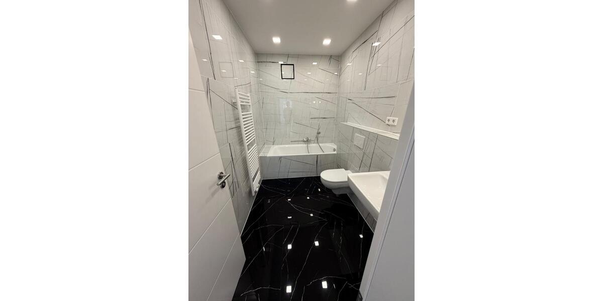 Dachgeschoßwohnung Düsseldorf Stadtbezirk 9 - 3 Zimmer, 130 m&sup2;, 2.450&euro; | Angebot:25792060