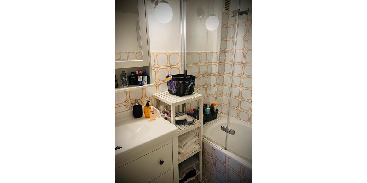 Etagenwohnung Düsseldorf Lörick - 2 Zimmer, 53 m&sup2;, 800&euro; | Angebot:25366382