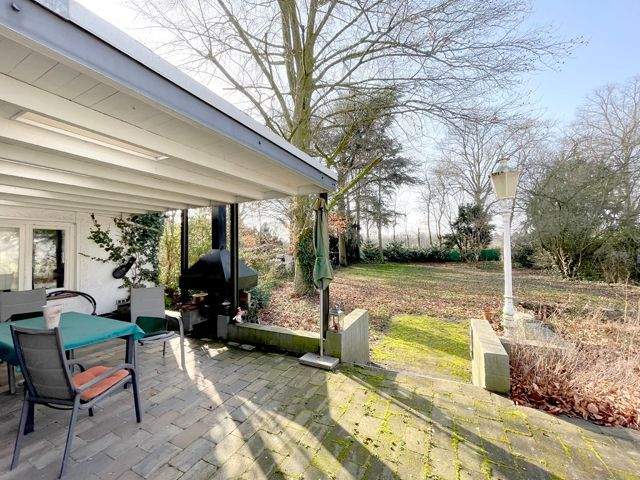 Einfamilienhaus Neuss-Grimlinghausen Grimlinghausen - 7 Zimmer, 190 m&sup2;, 895.000&euro; | Angebot:25836972