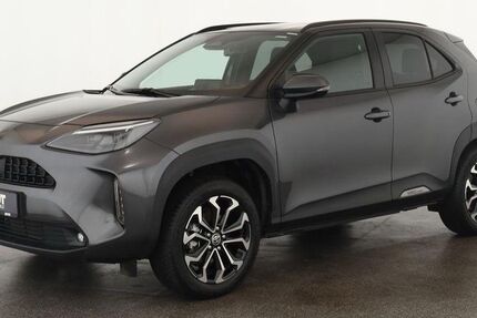 Toyota Yaris Cross 8.100 km 24.984 &euro; Neuss 41460