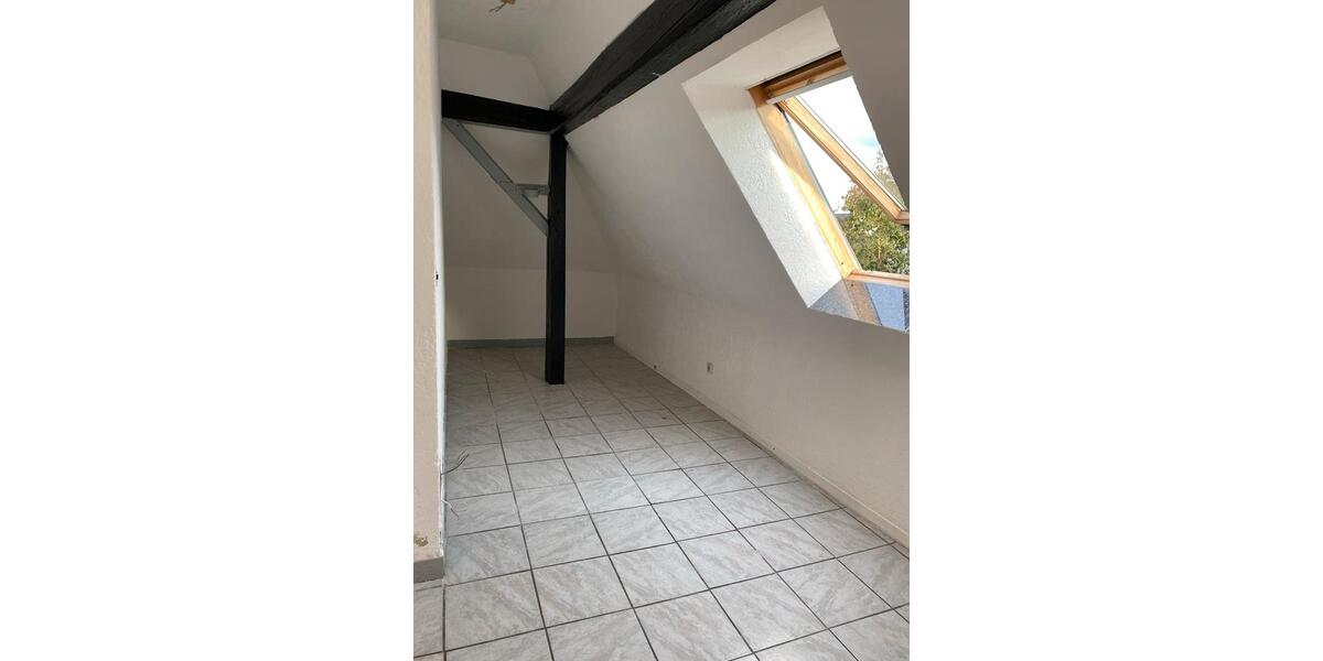 Dachgeschoßwohnung Duisburg Rheinhausen - 1 Zimmer, 45 m&sup2;, 590&euro; | Angebot:25875981