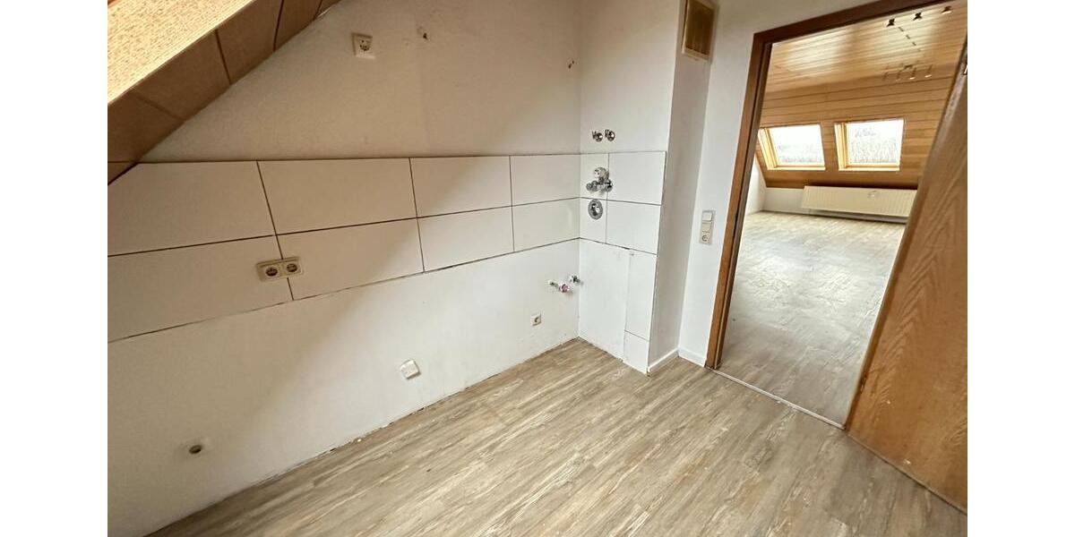 Dachgeschoßwohnung Essen Stadtbezirk III - 2 Zimmer, 58 m&sup2;, 436&euro; | Angebot:24772905