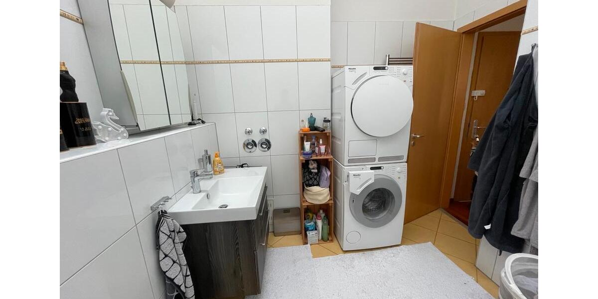 Dachgeschoßwohnung Mülheim an der Ruhr Dümpten - 2 Zimmer, 65 m&sup2;, 510&euro; | Angebot:26013795