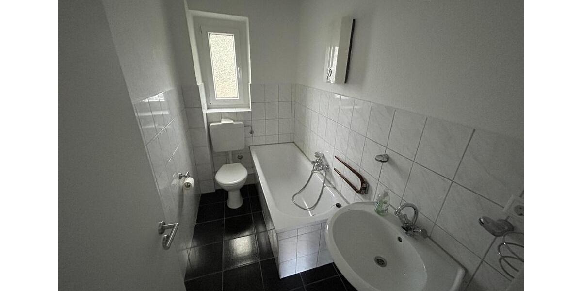 Erdgeschoßwohnung Oberhausen Biefang - 2.5 Zimmer, 61 m&sup2;, 415&euro; | Angebot:25958502