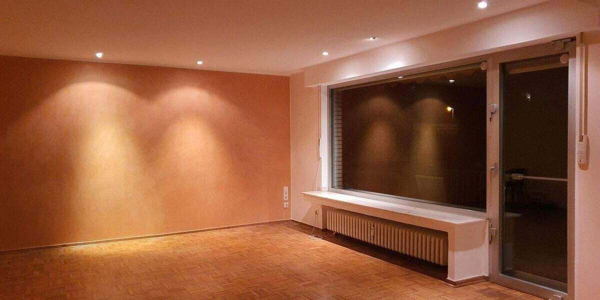 Etagenwohnung Duisburg Rahm - 4 Zimmer, 130 m&sup2;, 1.695&euro; | Angebot:25854102