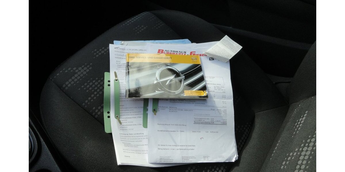 Opel Corsa Selection Klima Kette+TÜV neu S.heft 179.000 km 3.700 &euro; Neuss 41462