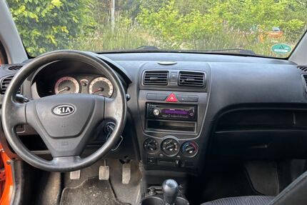 Kia Picanto 125.000 km 1.499 &euro; Essen 45147