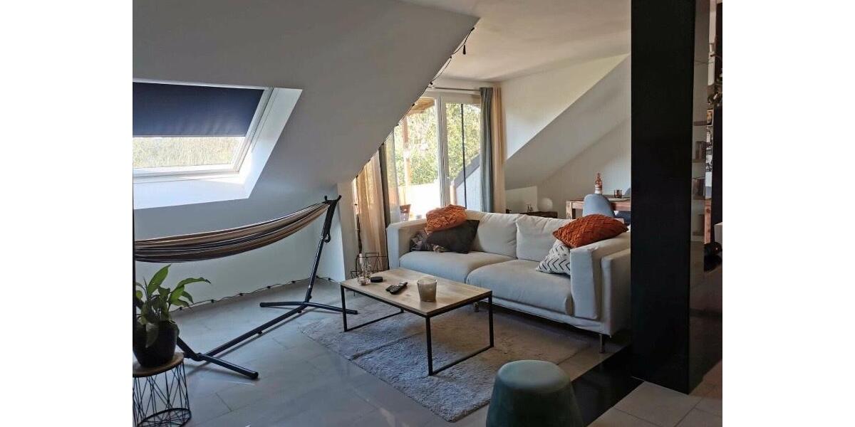 Dachgeschoßwohnung Oberhausen Alt-Oberhausen - 3 Zimmer, 79 m&sup2;, 1.200&euro; | Angebot:26007098