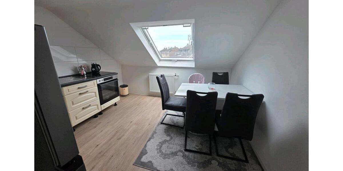 Dachgeschoßwohnung Wuppertal Gemarkung Langerfeld - 5 Zimmer, 120 m&sup2;, 230.000&euro; | Angebot:22881440