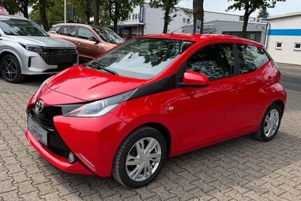 Toyota Aygo (X) 81.000 km 8.990 &euro; Neukirchen-Vluyn 47506