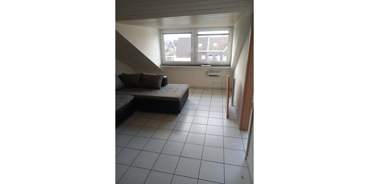 Dachgeschoßwohnung Mülheim an der Ruhr Dümpten - 2 Zimmer, 52 m&sup2;, 520&euro; | Angebot:25616664