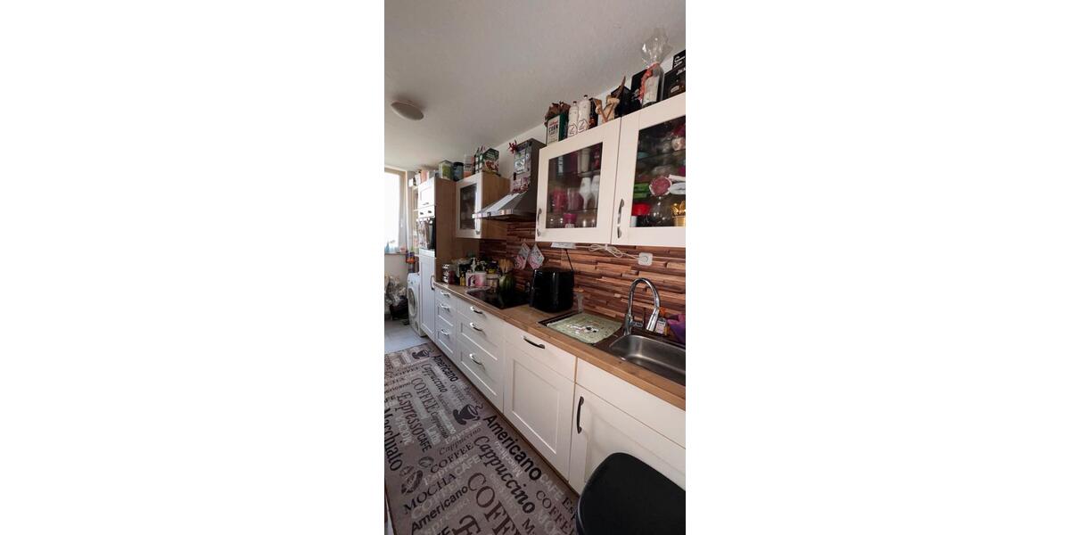 Etagenwohnung Neuss - 4 Zimmer, 85 m&sup2;, 280.000&euro; | Angebot:27197327