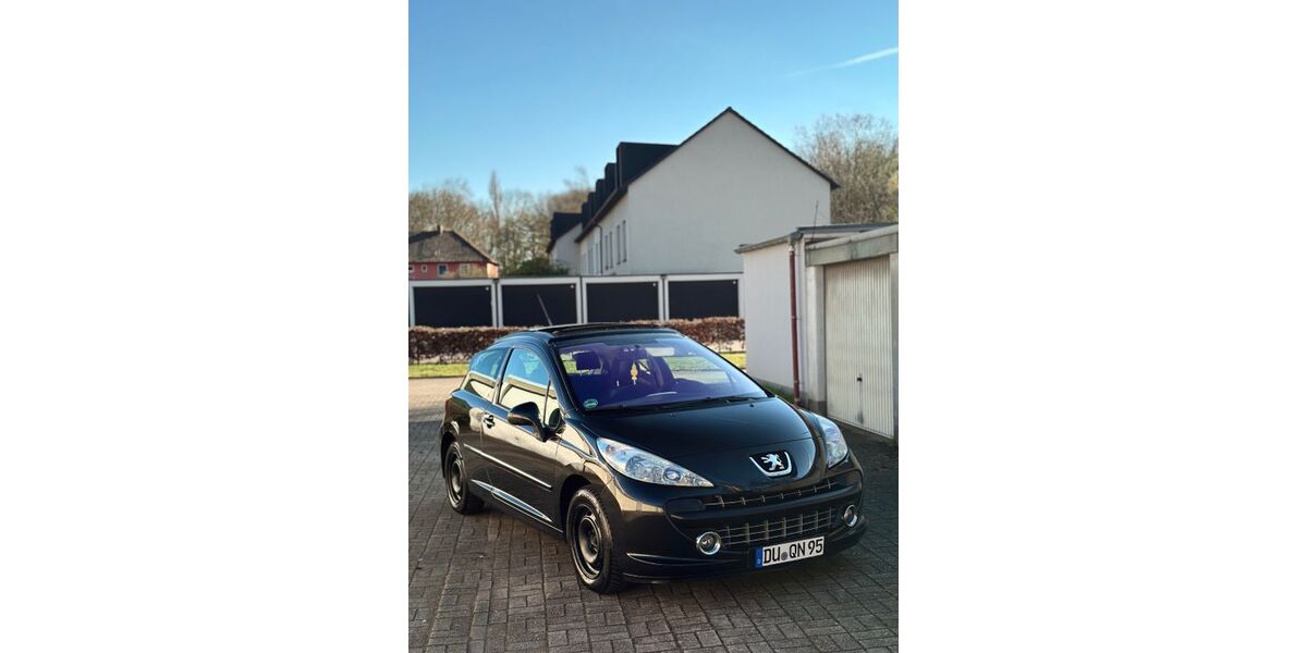 Peugeot 207 158.000 km 3.299 &euro; Duisburg 47178